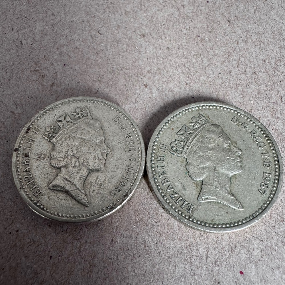 Vintage British One Pound Coins Lot 1985 Welsh Leek 1987 English Oak Tree‎ UK